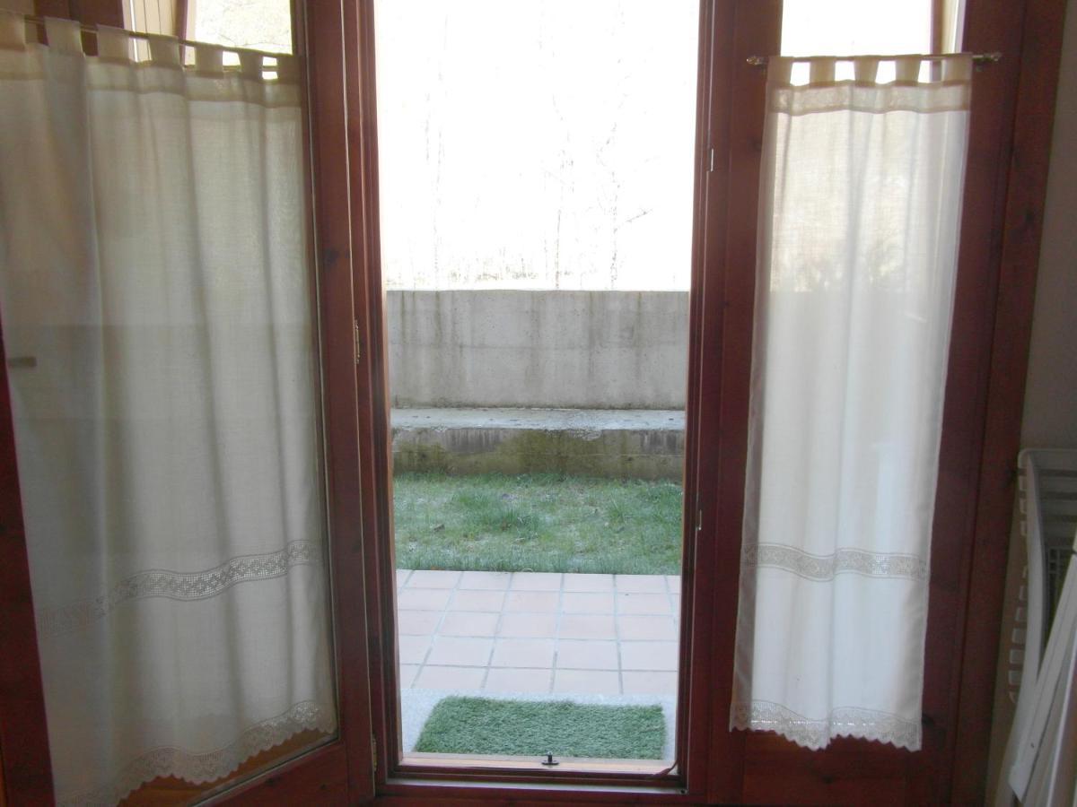 B25 - La Granja, Bajo Con Jardin - Villmor Apartment Benasque Exterior photo